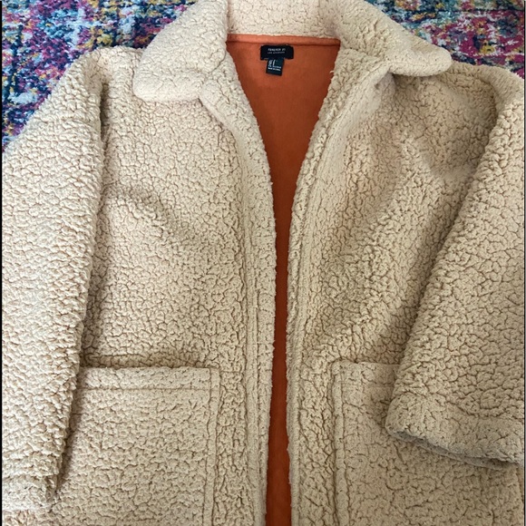 Forever 21 Jackets & Blazers - Forever 21 Sherpa jacket